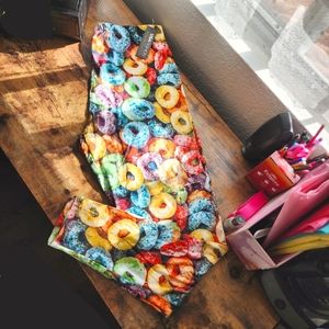 Fruit Loops Breakfast Cereal Leggings NWT   One Size Plus 1x to 3x and 3x to 5x